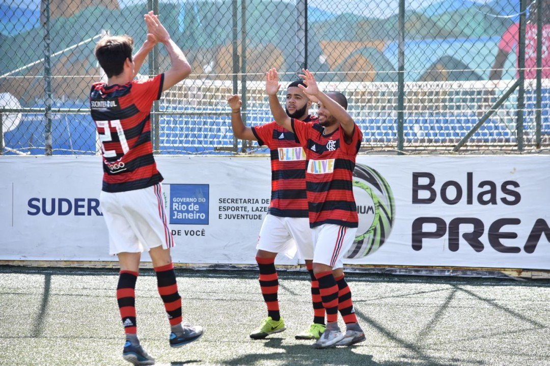 FLAMENGO VENCE A PONTE E ESTá NA FINAL DO RIO-SP