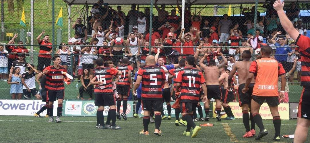 FLAMENGO SUPERA VASCO E é CAMPEãO BRASILEIRO